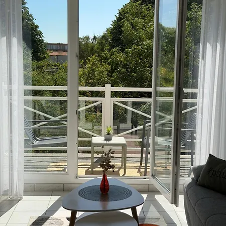 Les Belles Rives T2 Avec Balcon Ensoleille דירה קאבורג